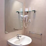 Goya Hotel *