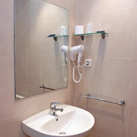 Goya Hotel *